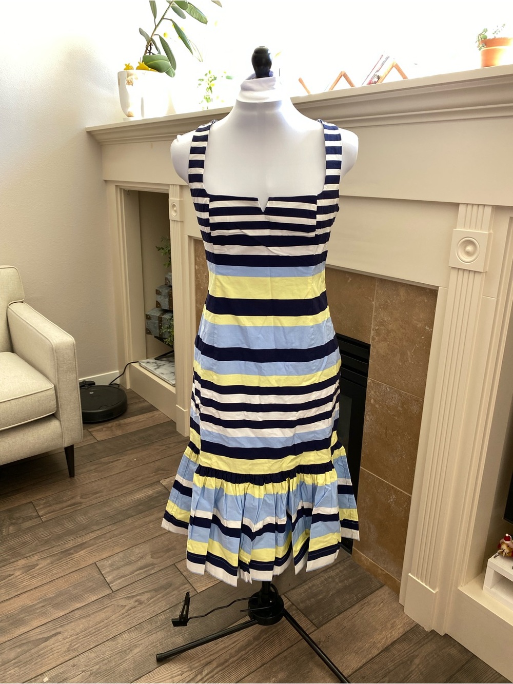 NWT Maeve by Anthropologie Fluted Square-Neck Sleeveless Midi Dress - Picture 3 of 5